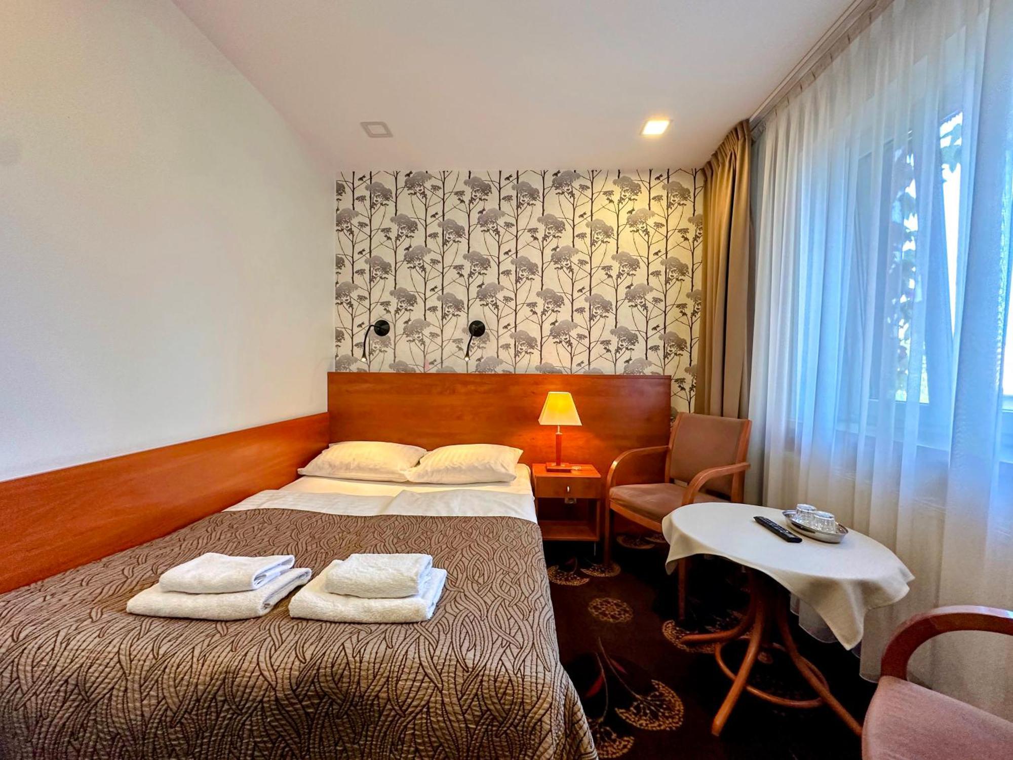Akme Aparthotel