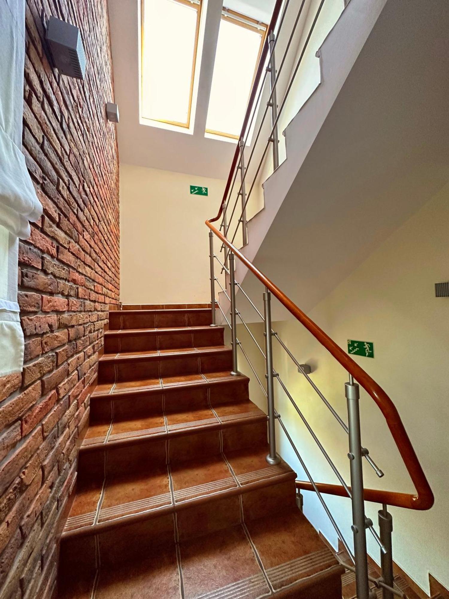 Akme Aparthotel